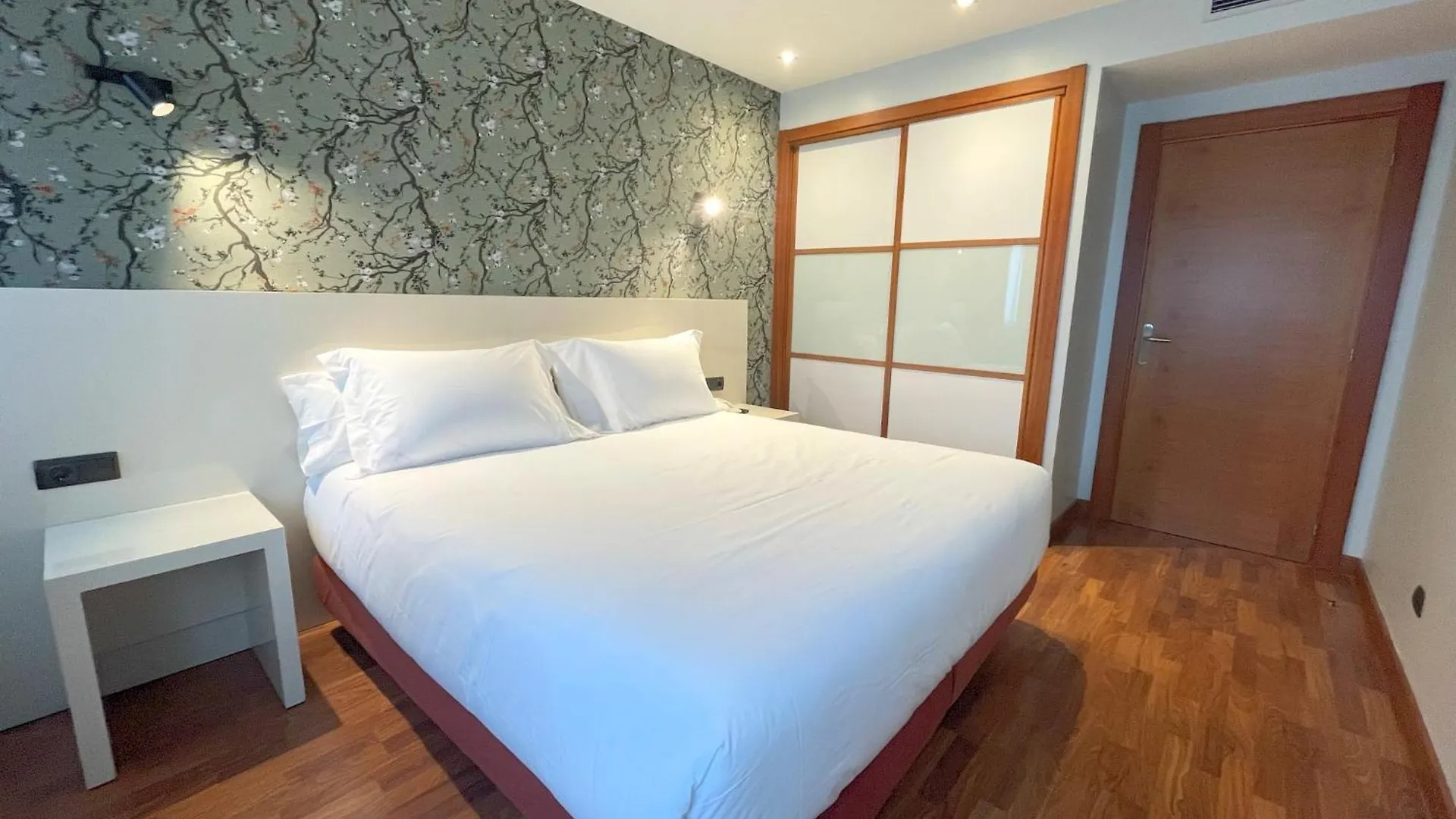 Aparthotel AH San Fermín Pamplona Villava