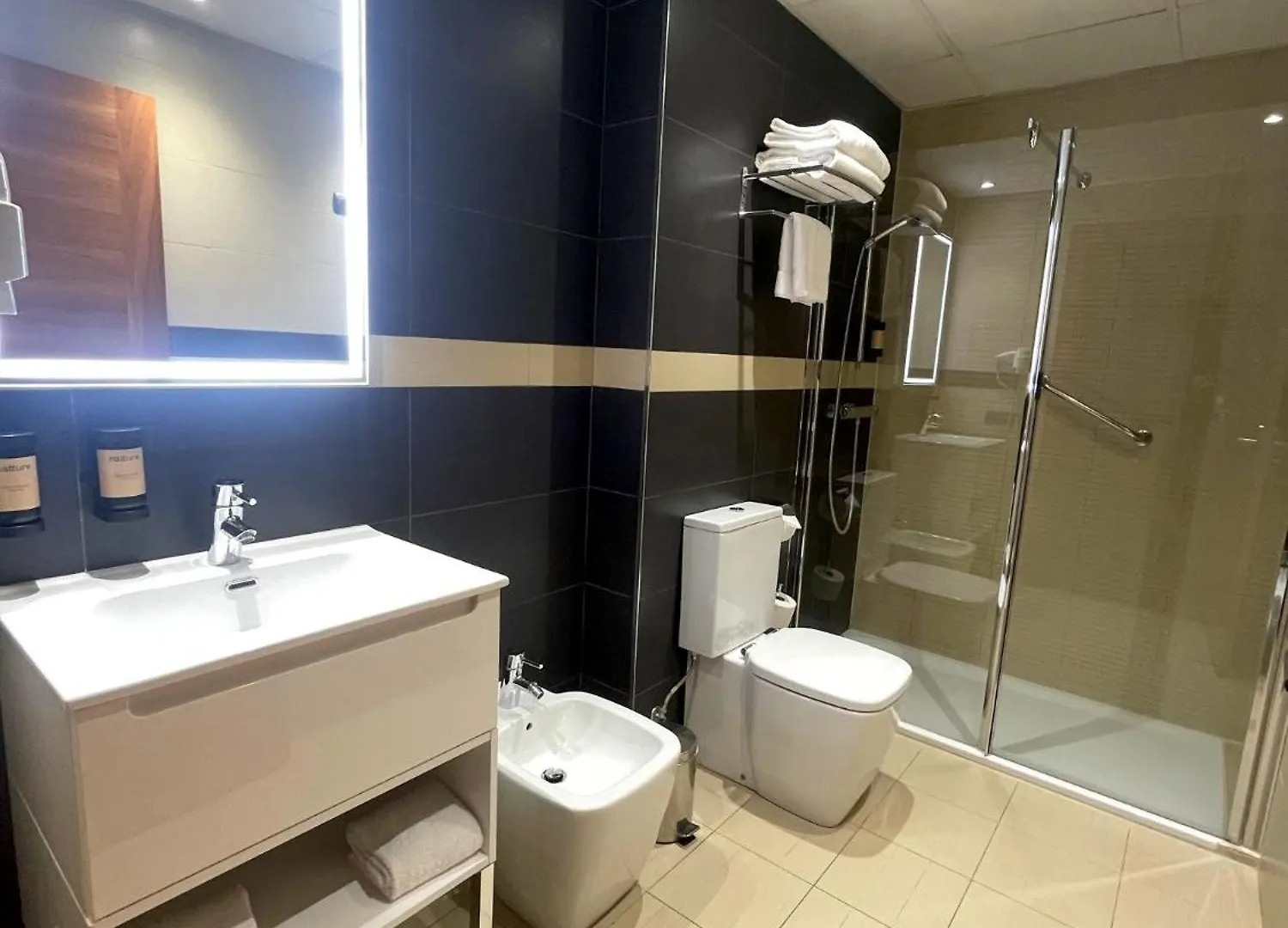 Hotel Apartamentos San Fermin Pamplona Villava Spain