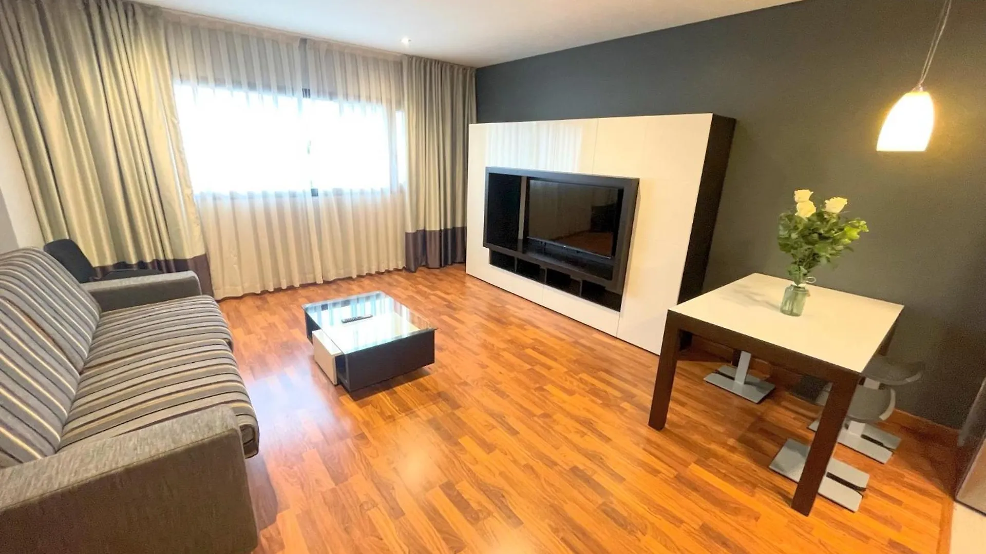 Hotel Apartamentos San Fermin Pamplona Villava Spanien