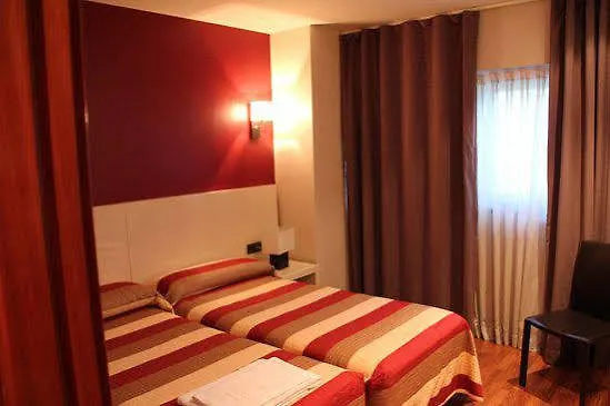 Hotel Apartamentos San Fermin Pamplona Villava Spanien